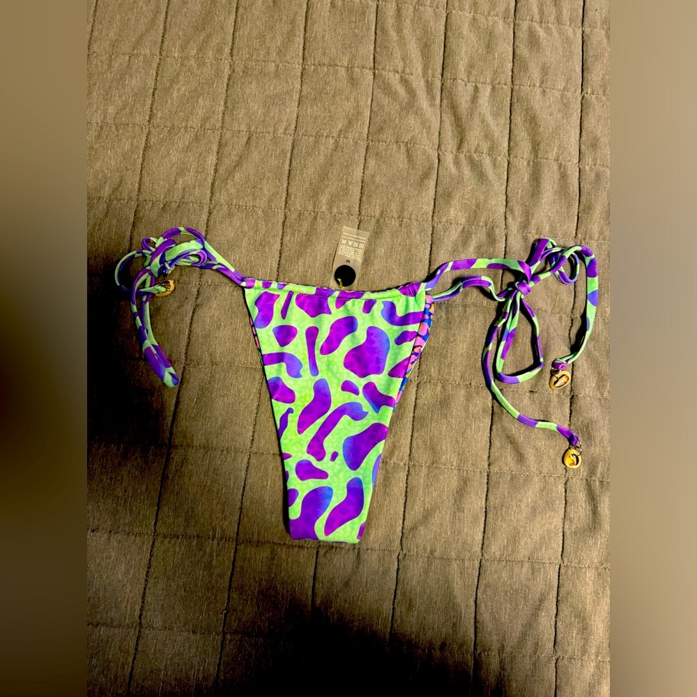 Moana Bikini - Reversible Lil’ Shrimp Tie Bottoms - Size Medium